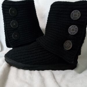 UGG Cardy Black Knit Boots with 3 Buttons Size 9